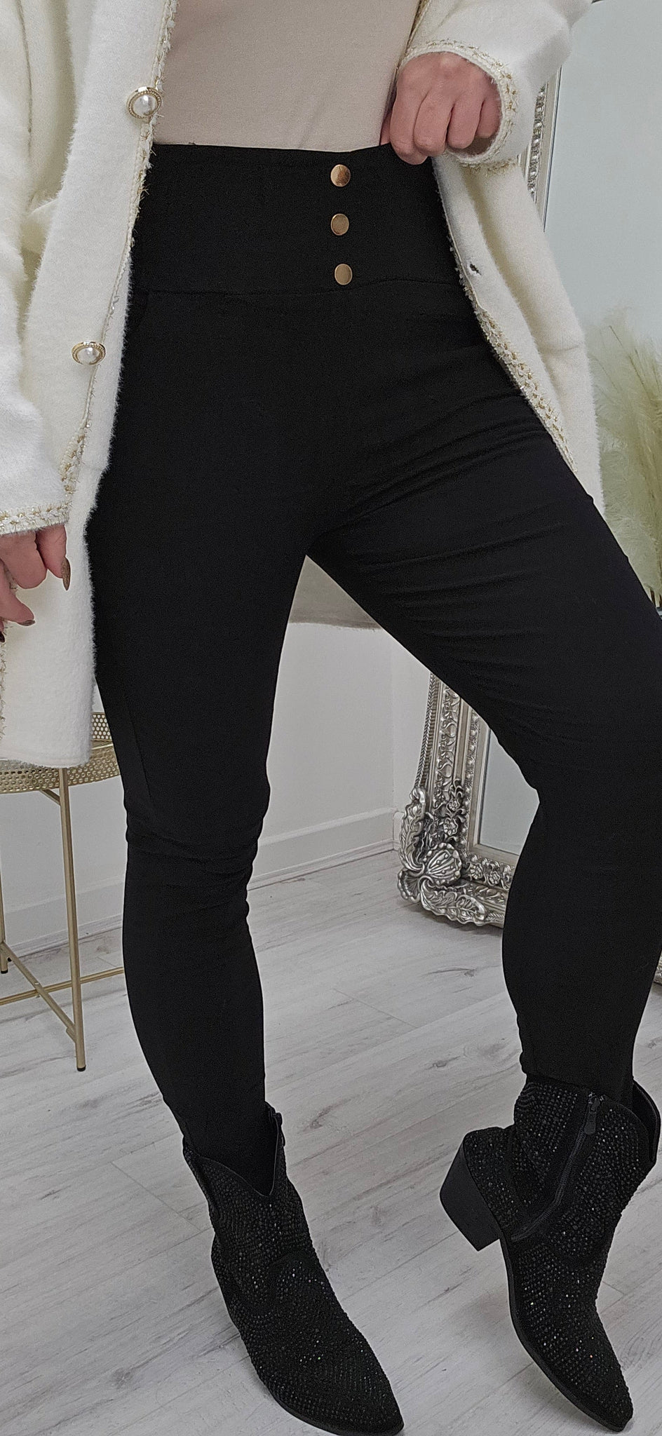 Chelsea Leggings - Black (all sizes)