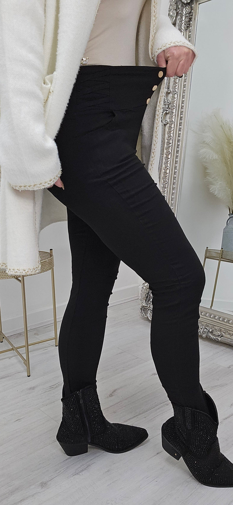 Chelsea Leggings - Black (all sizes)