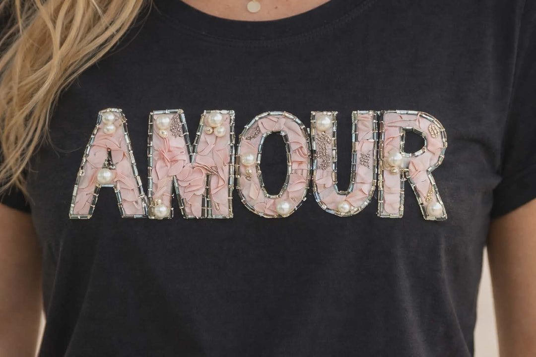 Amour Tee Shirt -BLACK (CHOOSE YOUR SIZE)