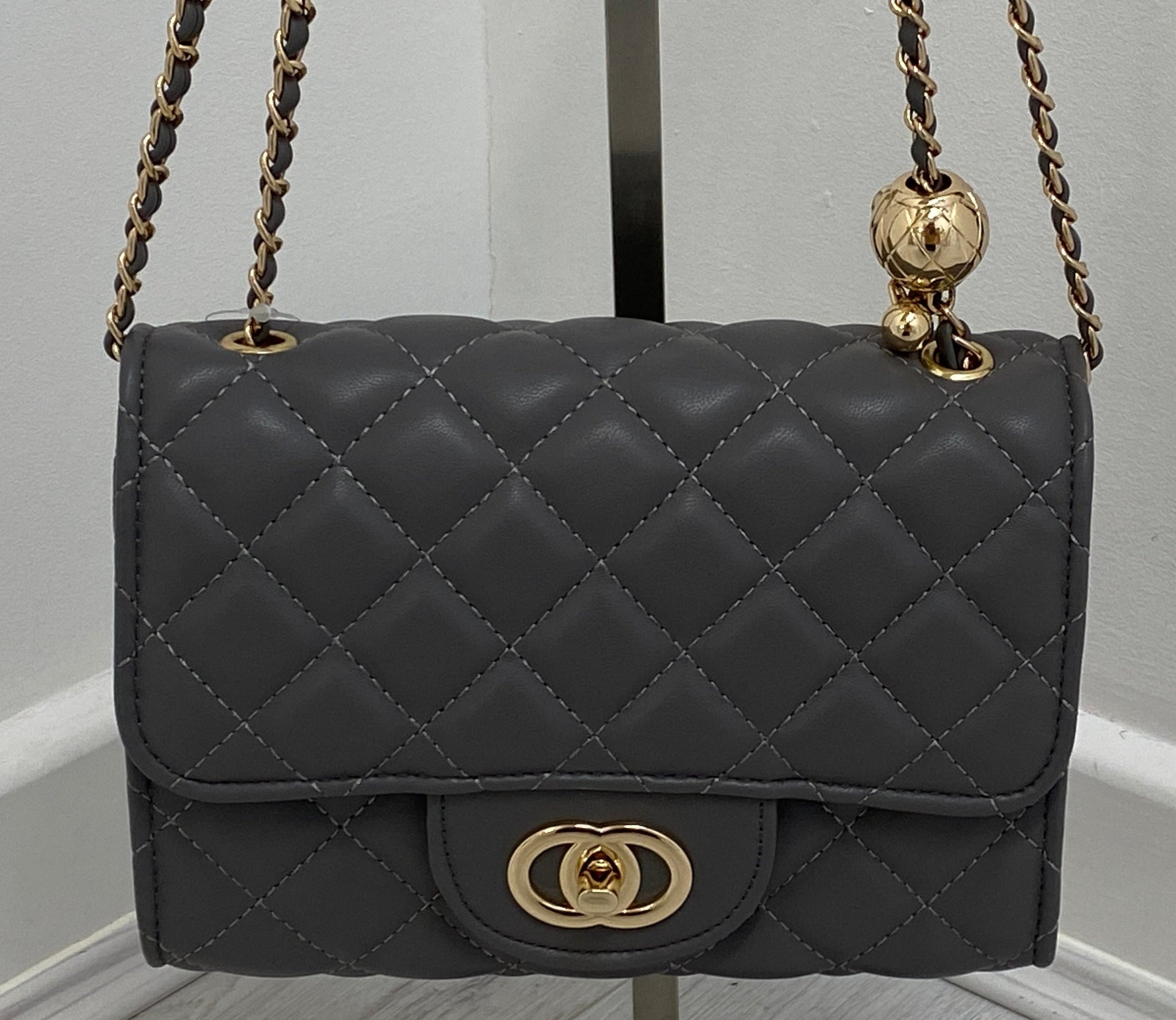 Coco Quilted Clasp Bag - Grey ( Small )