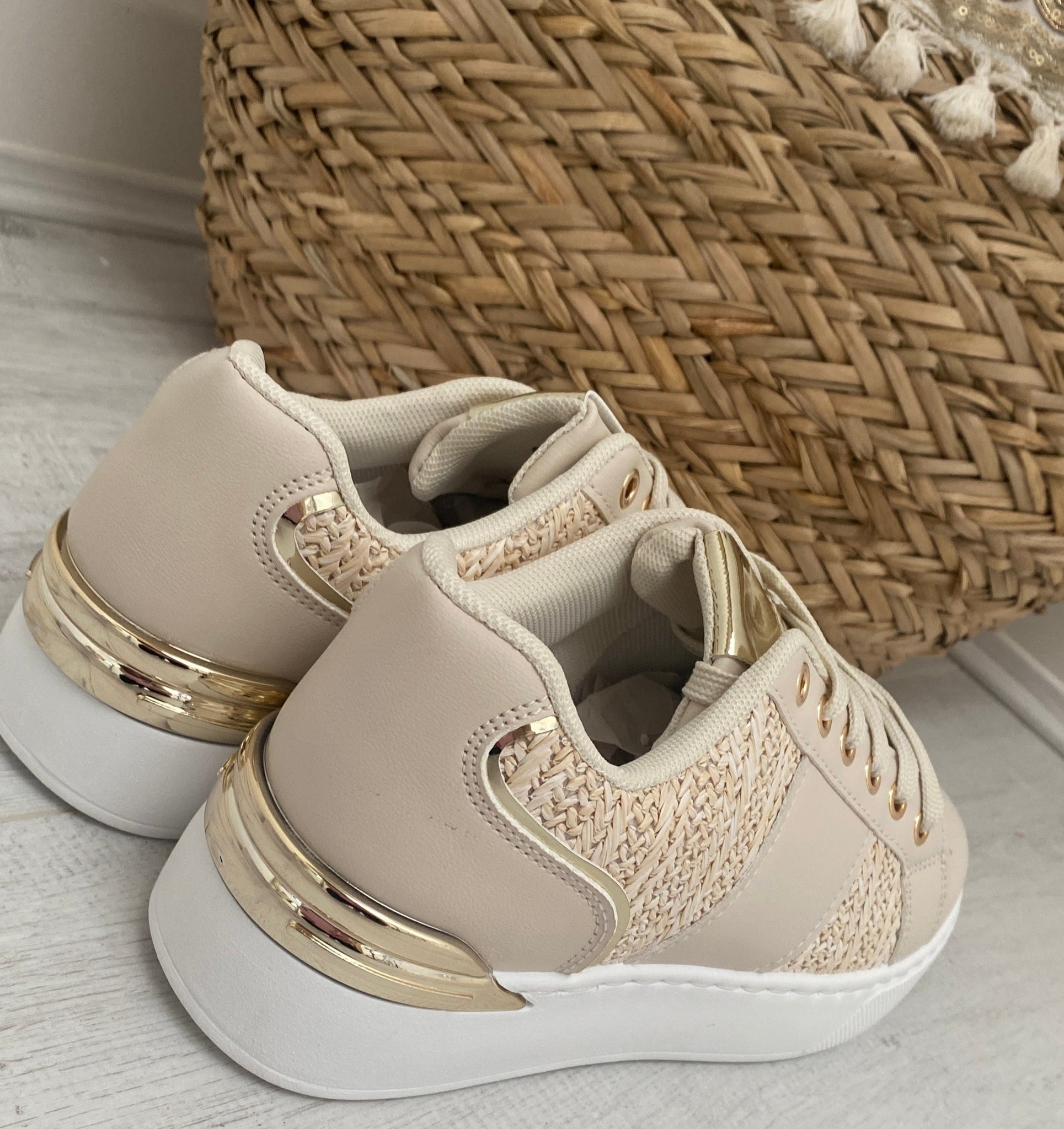 Seville Trainers - Beige