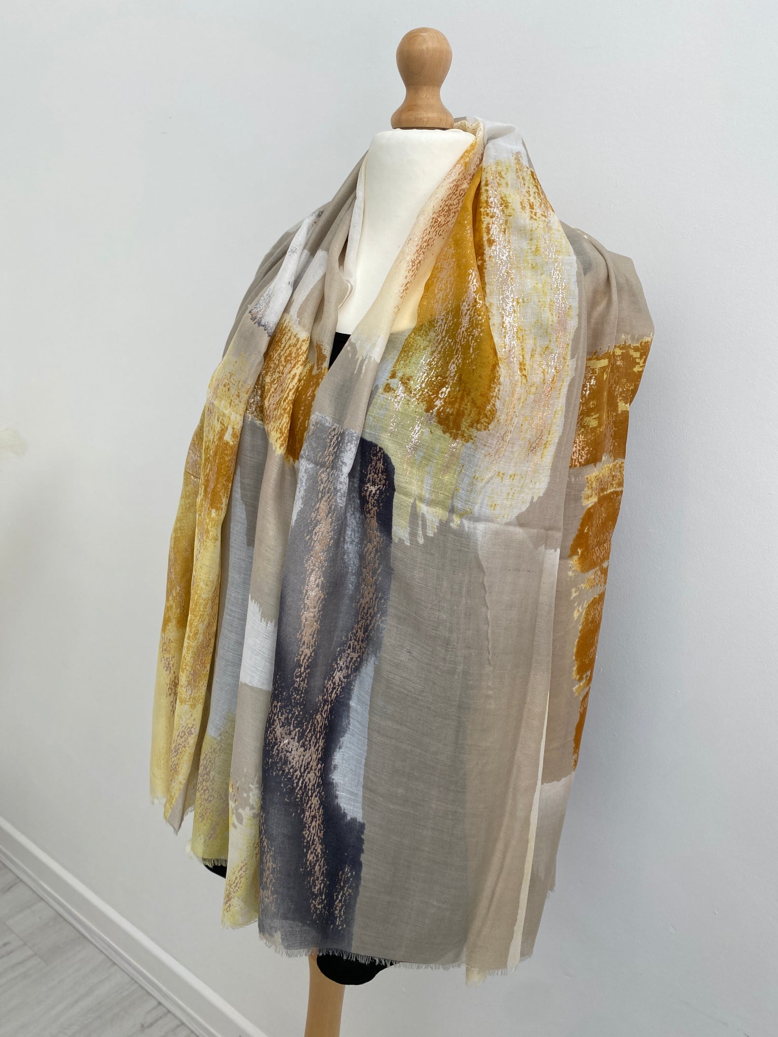 White discount sparkly scarf