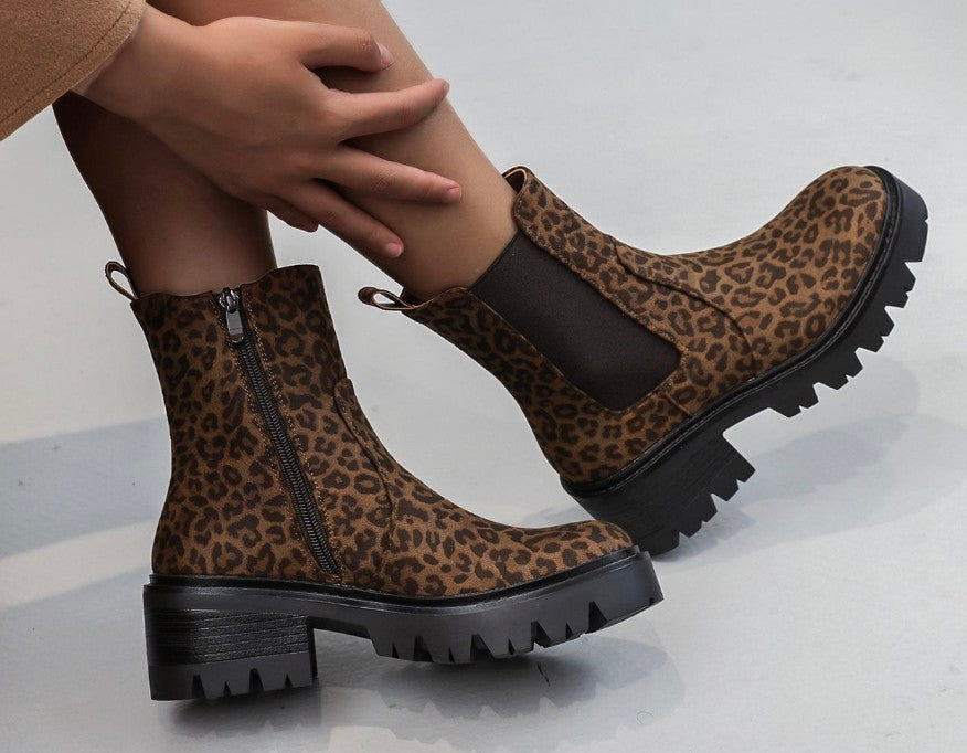 Chelsea Leopard Print Boots - Size 6