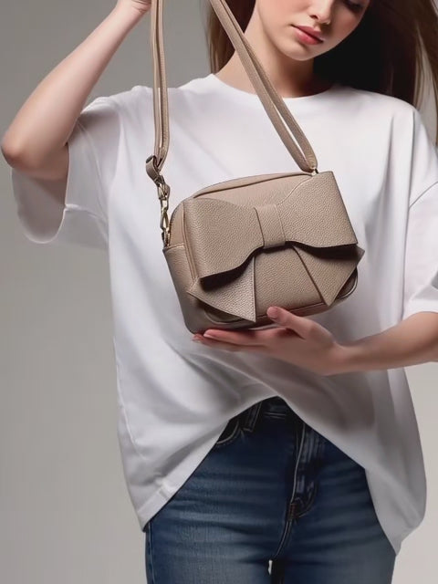 Bow Bag - Crossbody Style in Mocha