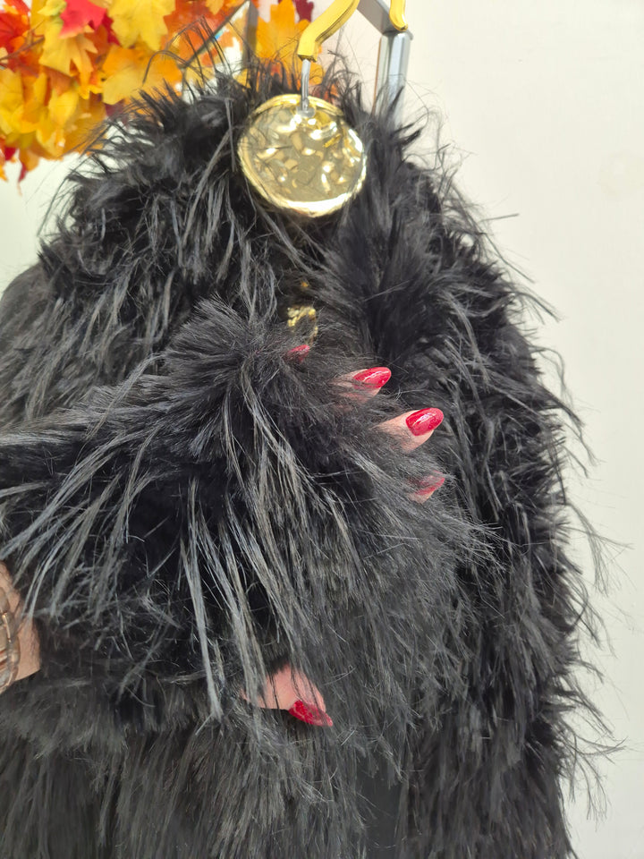 Oslo Faux Fur Shaggy Fingerless Gloves/Cuffs - Jet Black