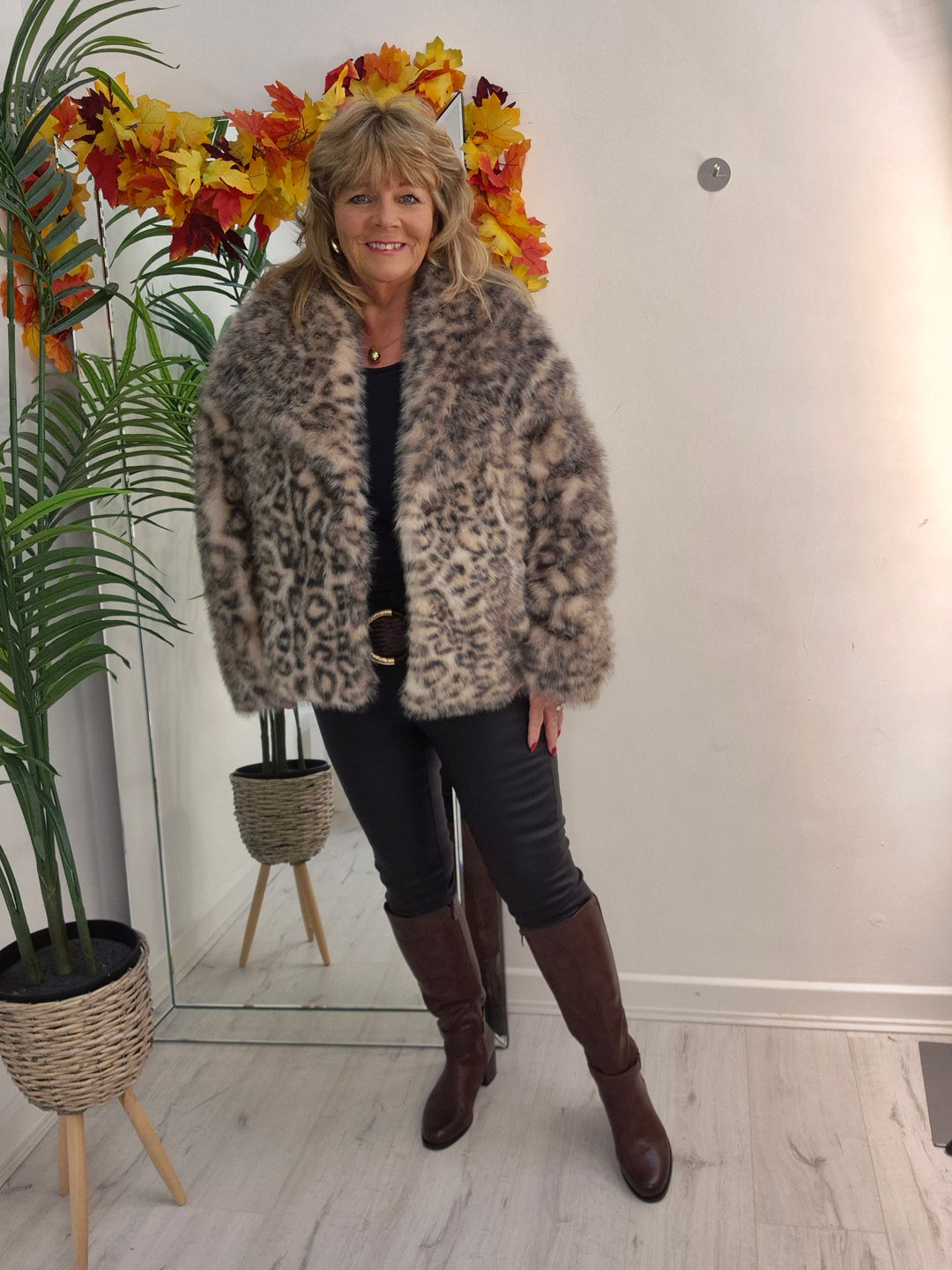 Oslo Faux Fur Shawl Collar Jacket - Snow Leopard (One Size/Curvy - fitting from Size 14 up to Size 18)
