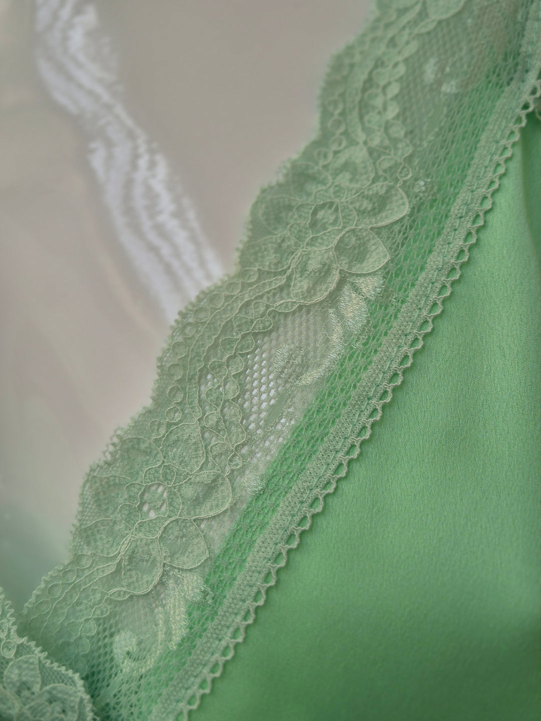 Linzi Lace Cami Top (Curvy) - (choose your Colour)