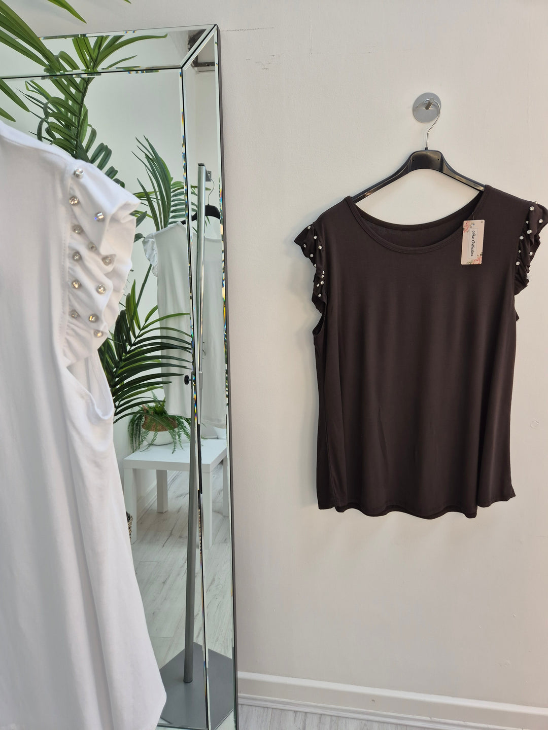 Crystal Sleeve Tee Shirt (choose your Colour) (One Size/Oversized, fits up to Size 18)