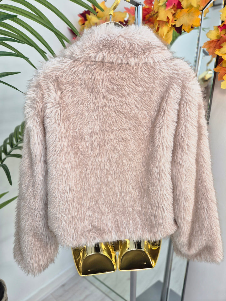 Oslo Faux Fur Jacket with Shawl Collar & Zip (One Size - fits from 10/12 up to Size 16) - Creamy Beige