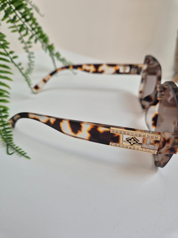 Sunglasses - Tortoise Shell Style with Crystals