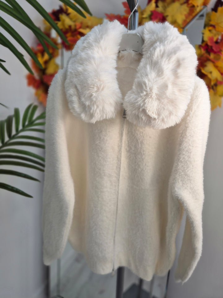 Oslo Faux Fur Cardigan with Detachable Collar (One Size - fits up to Size 16) - Winter White