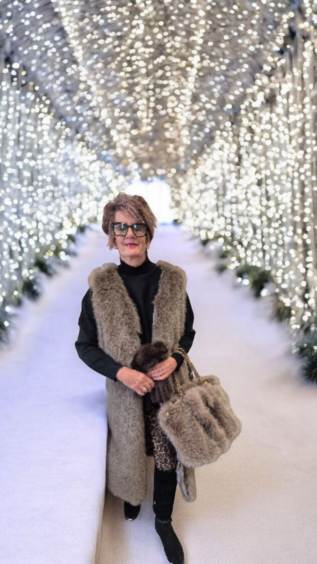 Oslo Faux Fur Longline Gilet - Mocha (One Size - fits from Size 10 up to Size 16)