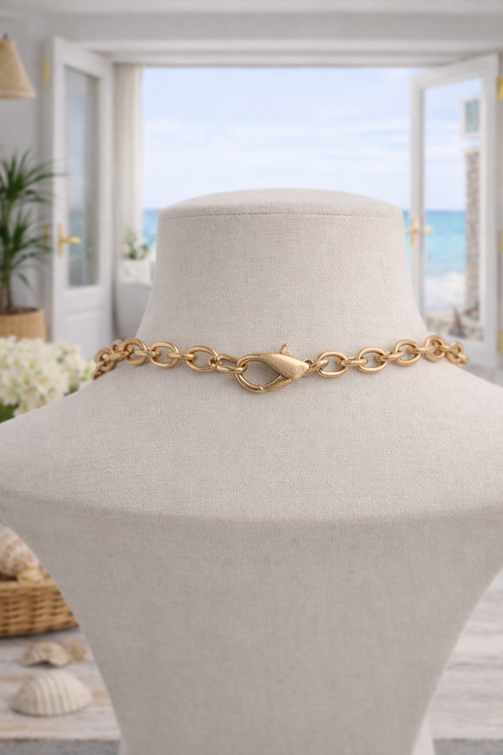 Starfish Necklace Graduating in Size - Gold Tone