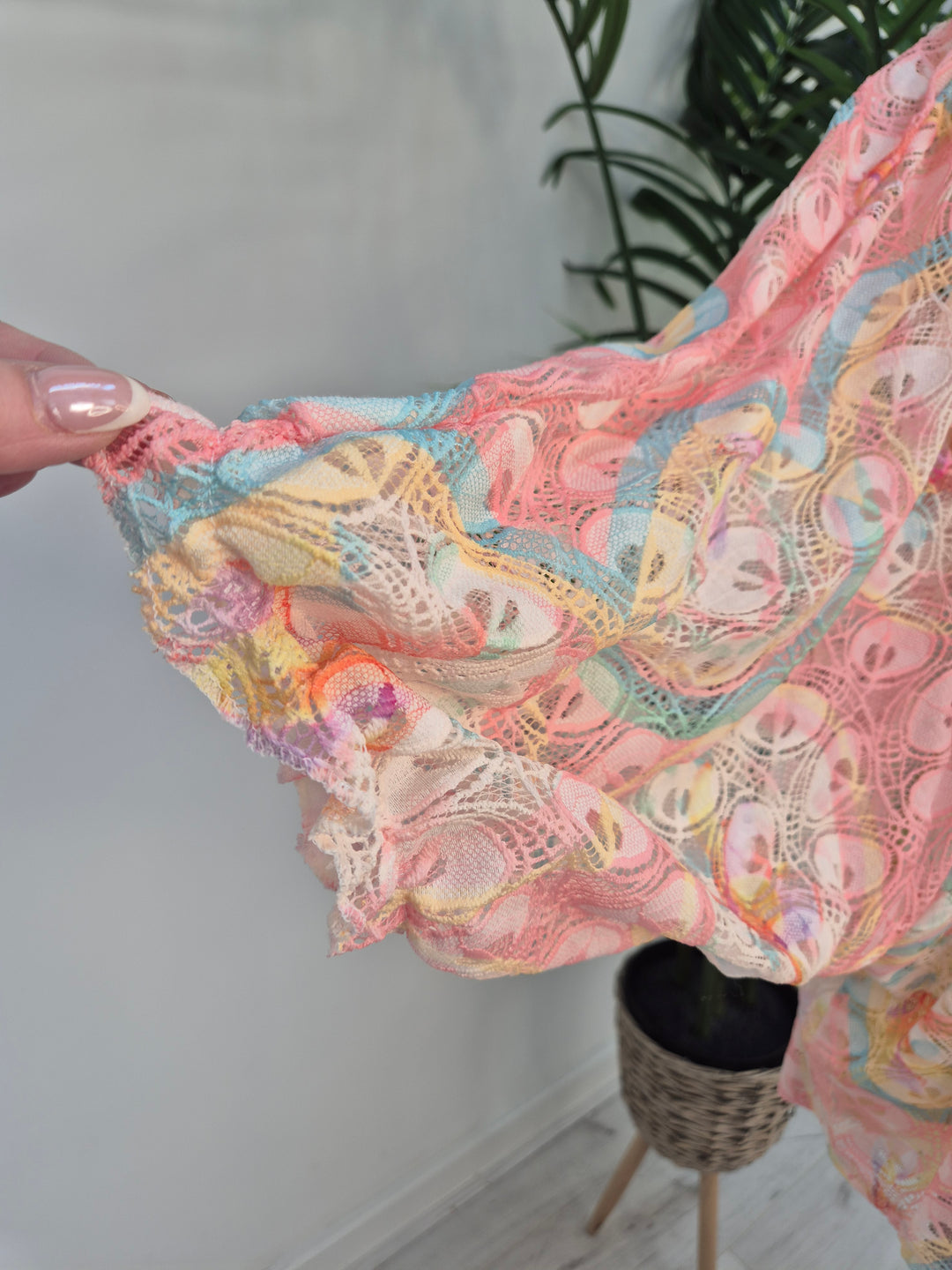 Gardenia Floral Lace Top - Pink (Oversized, fitting from Size 14 up to Size 20)