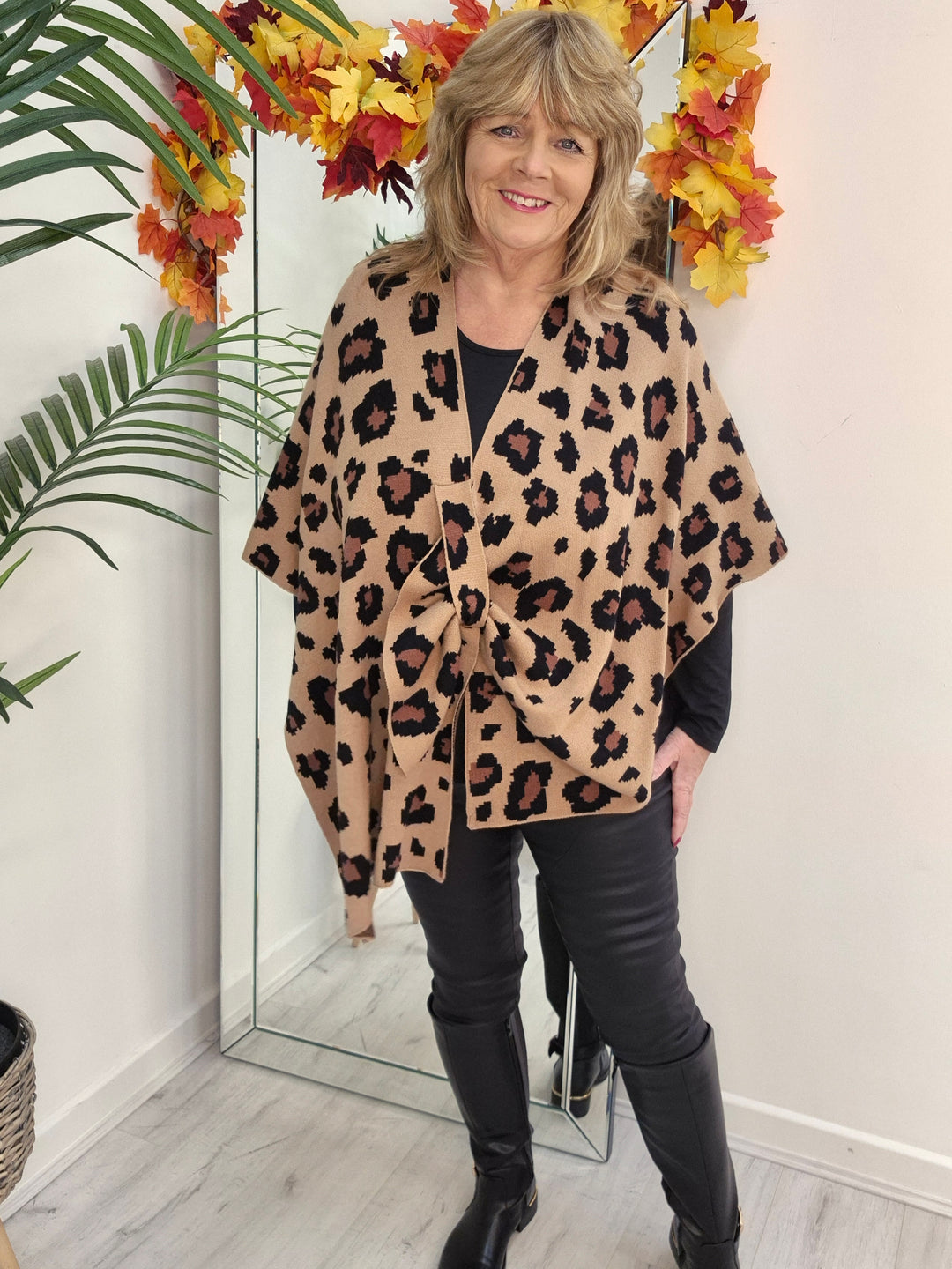 Leopard Super Soft Poncho/Wrap - Tan (One Size/Curvy Size from 12 up to Size 20)
