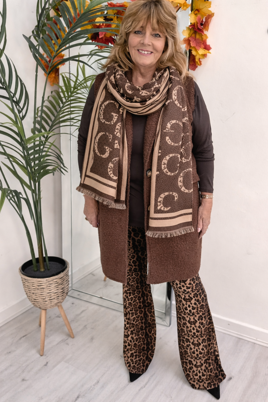Gina Oversized Fringed Scarf - Chocolate