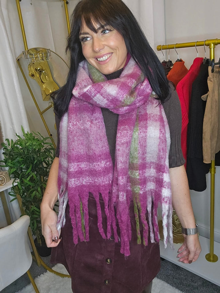 Checked Scarf with Fringing - Wine