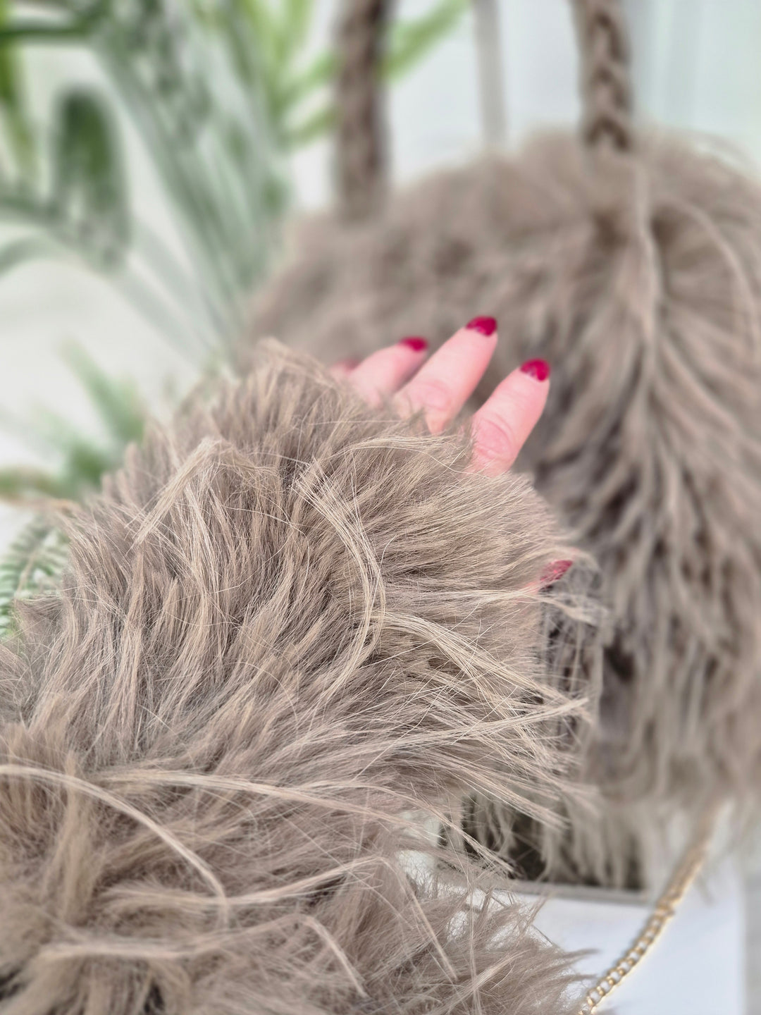 Oslo Faux Fur Shaggy Fingerless Gloves/Cuffs - Mocha