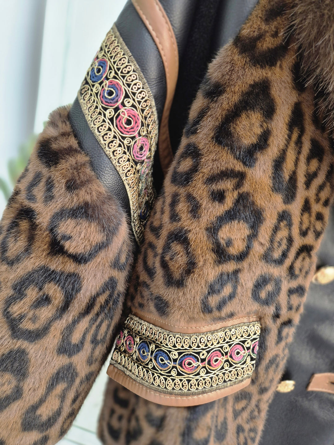 Oslo Faux Fur/Faux Leather Jacket - Chocolate Leopard - (Oversized fits Size 12/14 to Size 18/20/20)