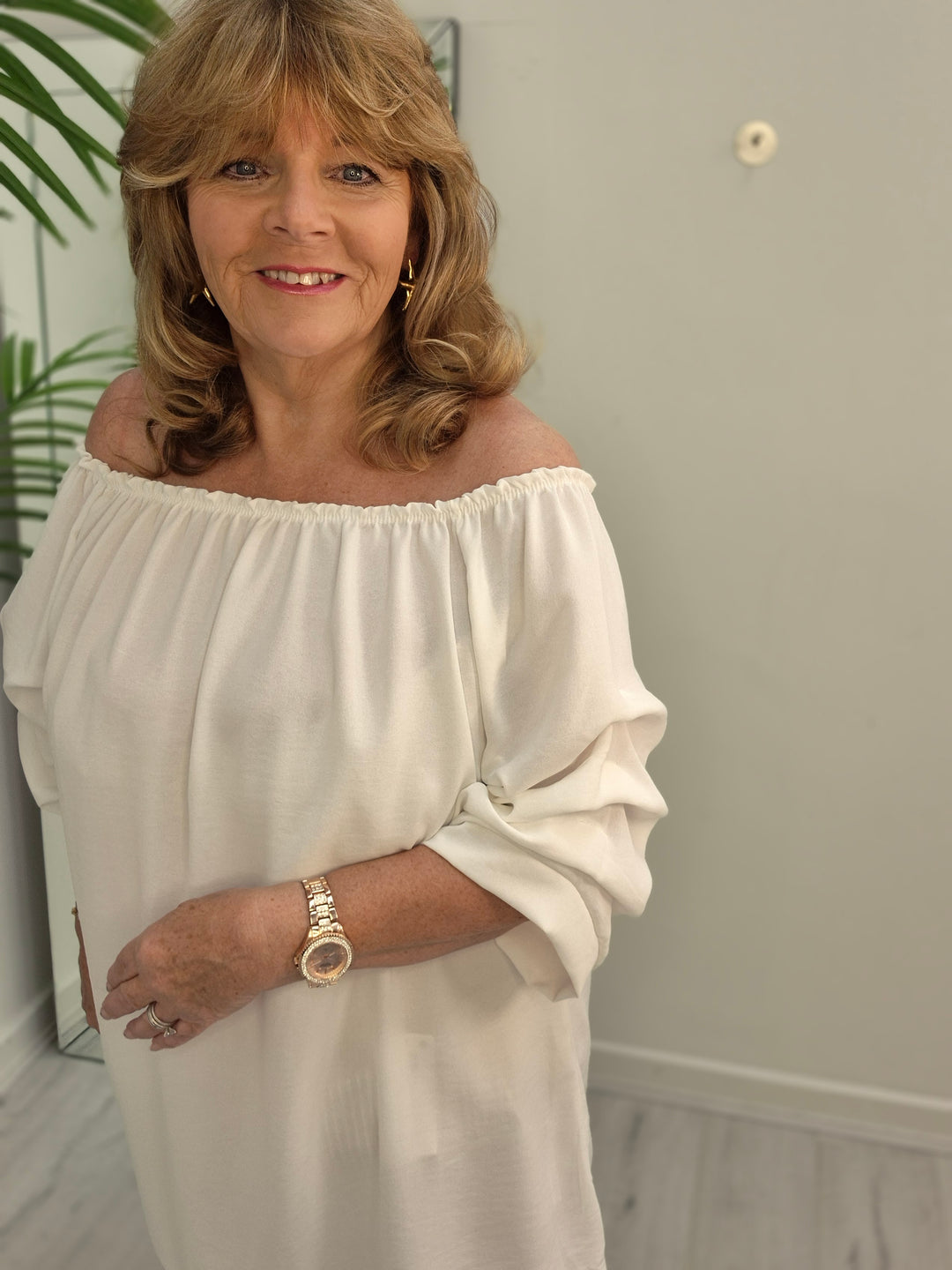 Ria Ruched Sleeve Top - (choose your Colour) - (fits from Size 14 up to Size 20)