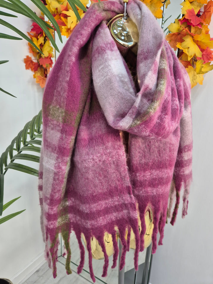 Checked Scarf with Fringing - Wine