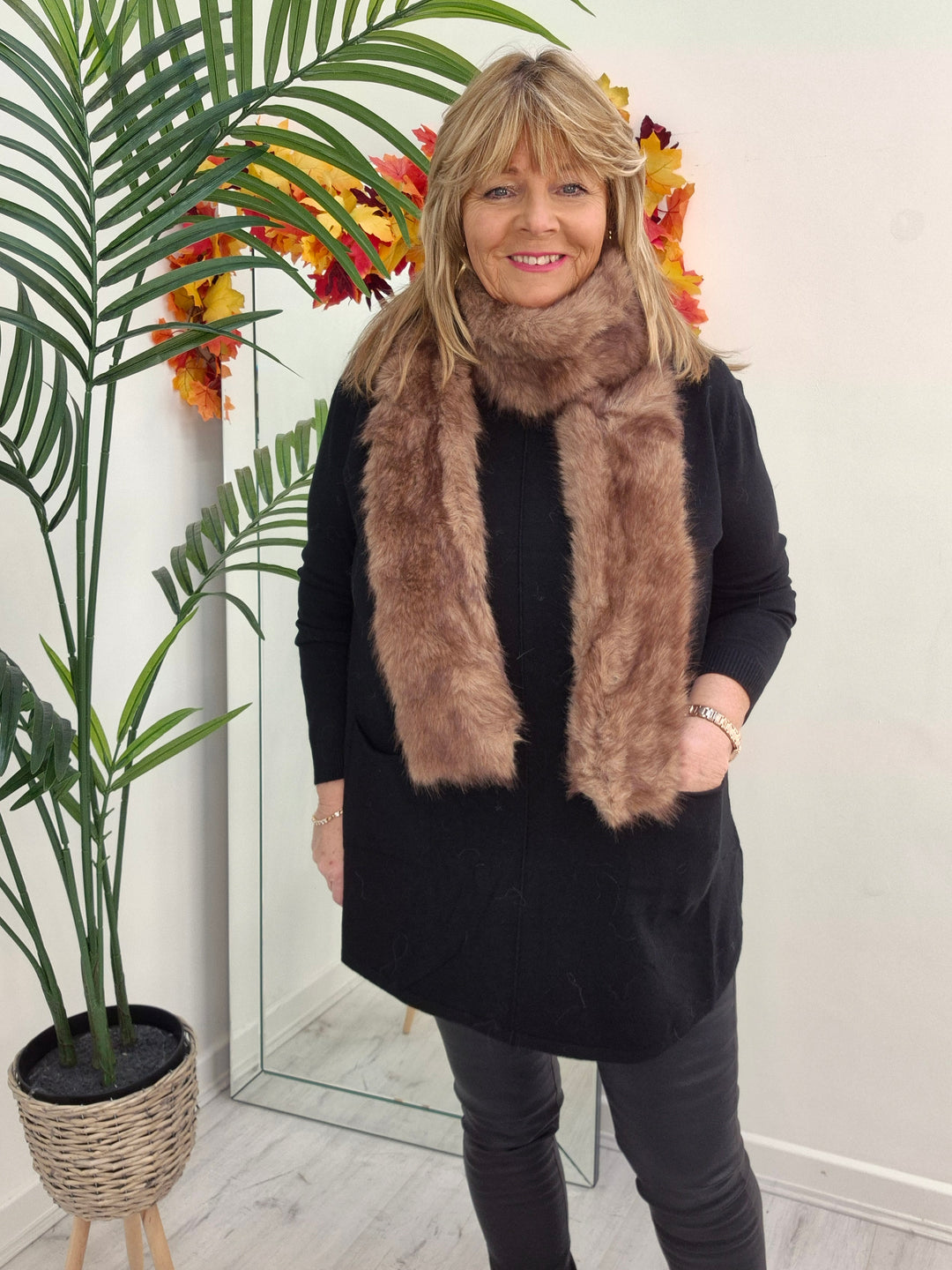 Oslo Faux Fur Long Scarf - Milk Chocolate