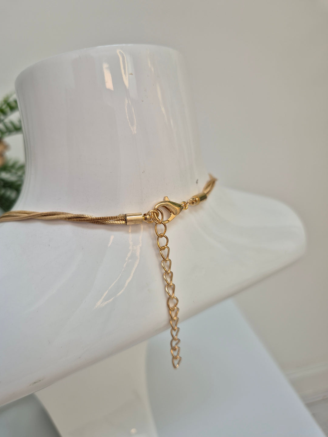 Swirl Necklace - Gold Tone