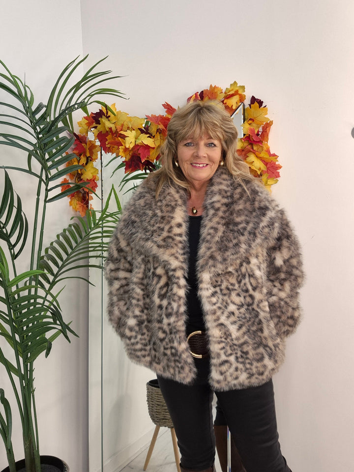 Oslo Faux Fur Shawl Collar Jacket - Snow Leopard (One Size/Curvy - fitting from Size 14 up to Size 18)
