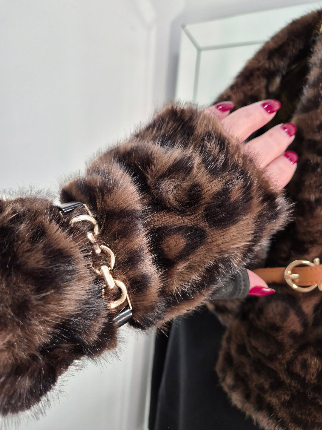 Oslo Faux Fur Scarf - Chocolate Leopard