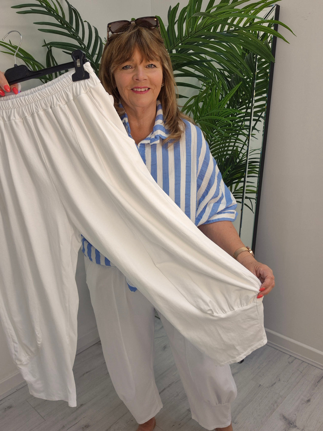 Kizzy Cocoon Pants - White (Curvy)