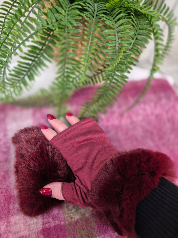 Oslo Faux Fur Fingerless Gloves - Wine