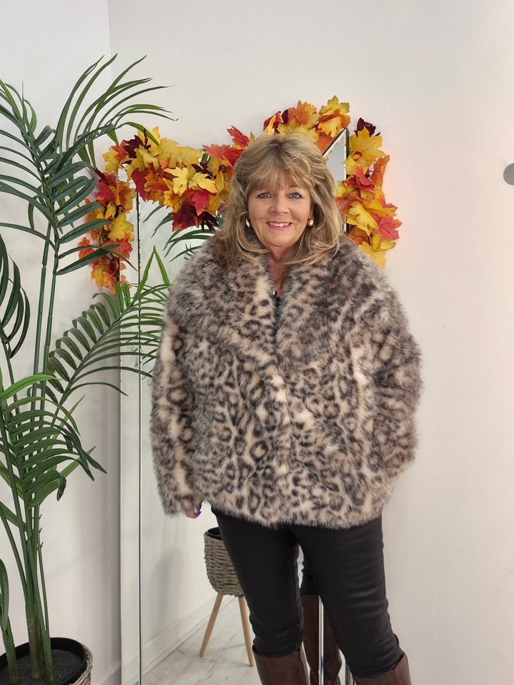 Oslo Faux Fur Shawl Collar Jacket - Snow Leopard (One Size/Curvy - fitting from Size 14 up to Size 18)