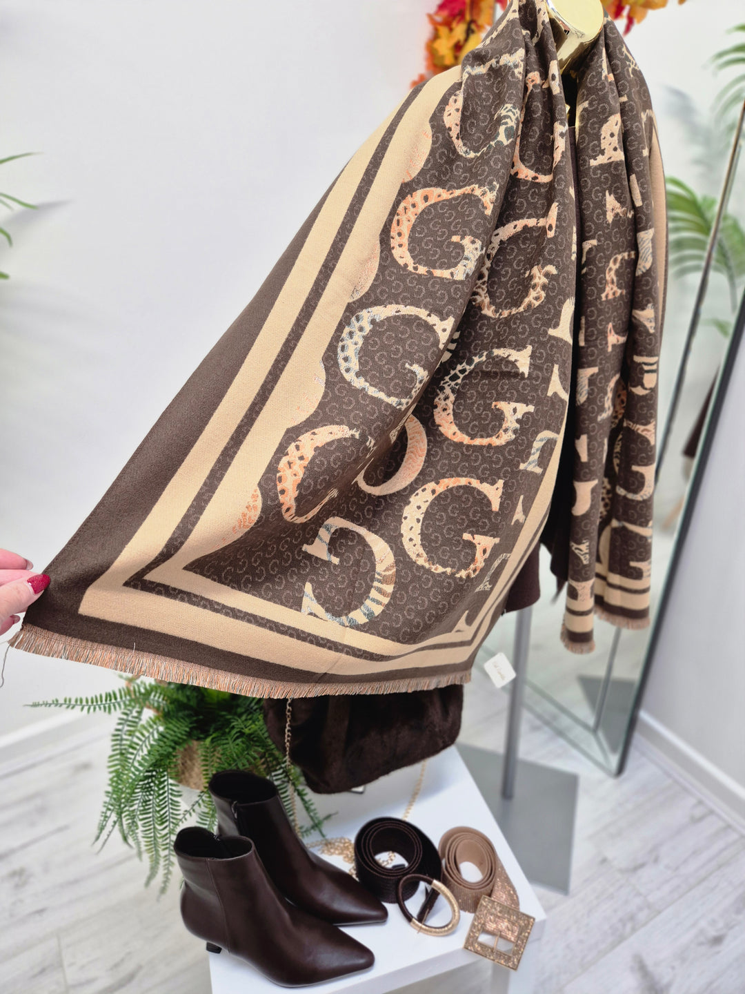 Gina Oversized Fringed Scarf - Chocolate