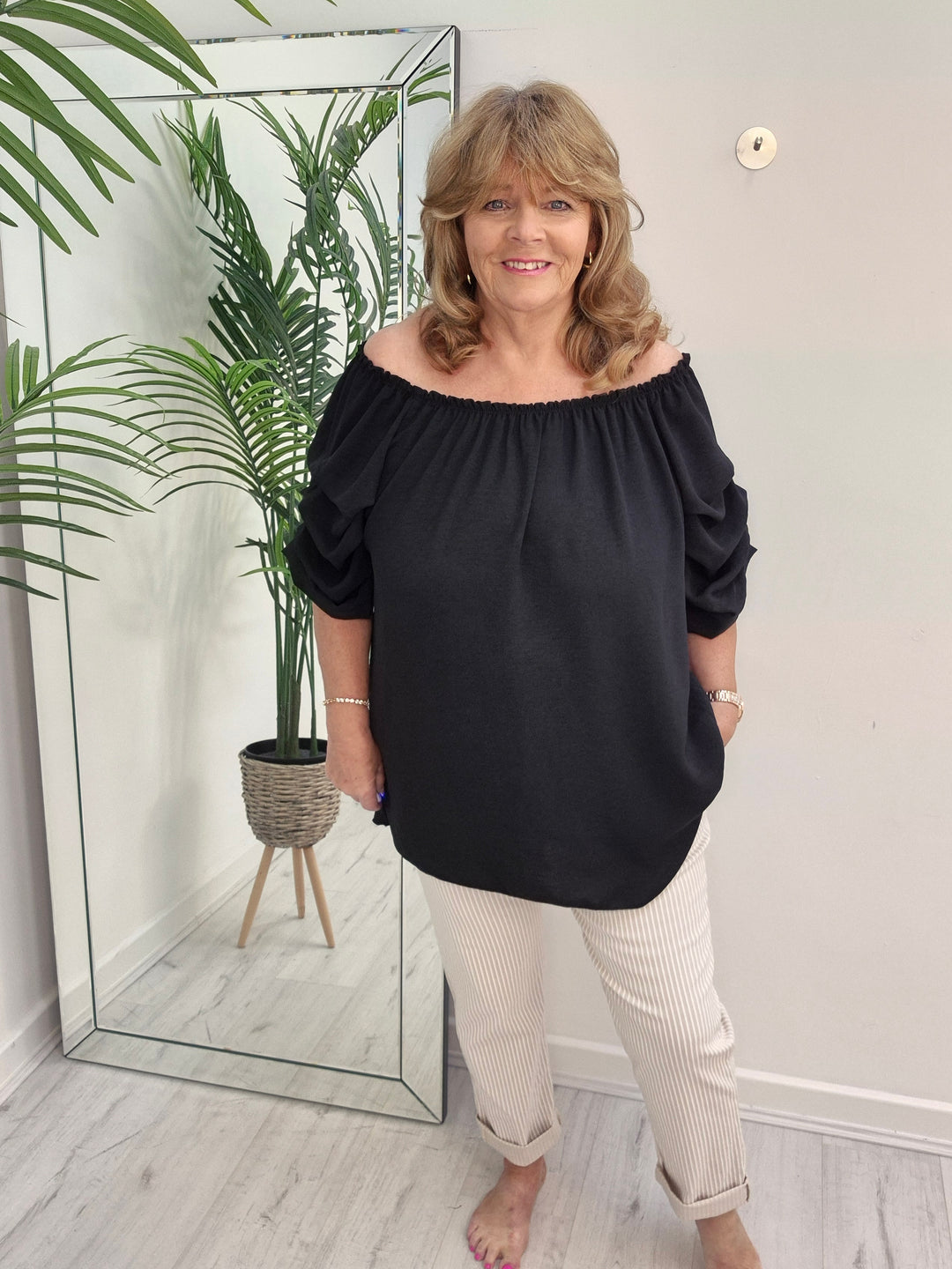 Ria Ruched Sleeve Top - (choose your Colour) - (fits from Size 14 up to Size 20)