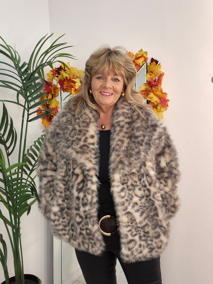 Oslo Faux Fur Shawl Collar Jacket - Snow Leopard (One Size/Curvy - fitting from Size 14 up to Size 18)