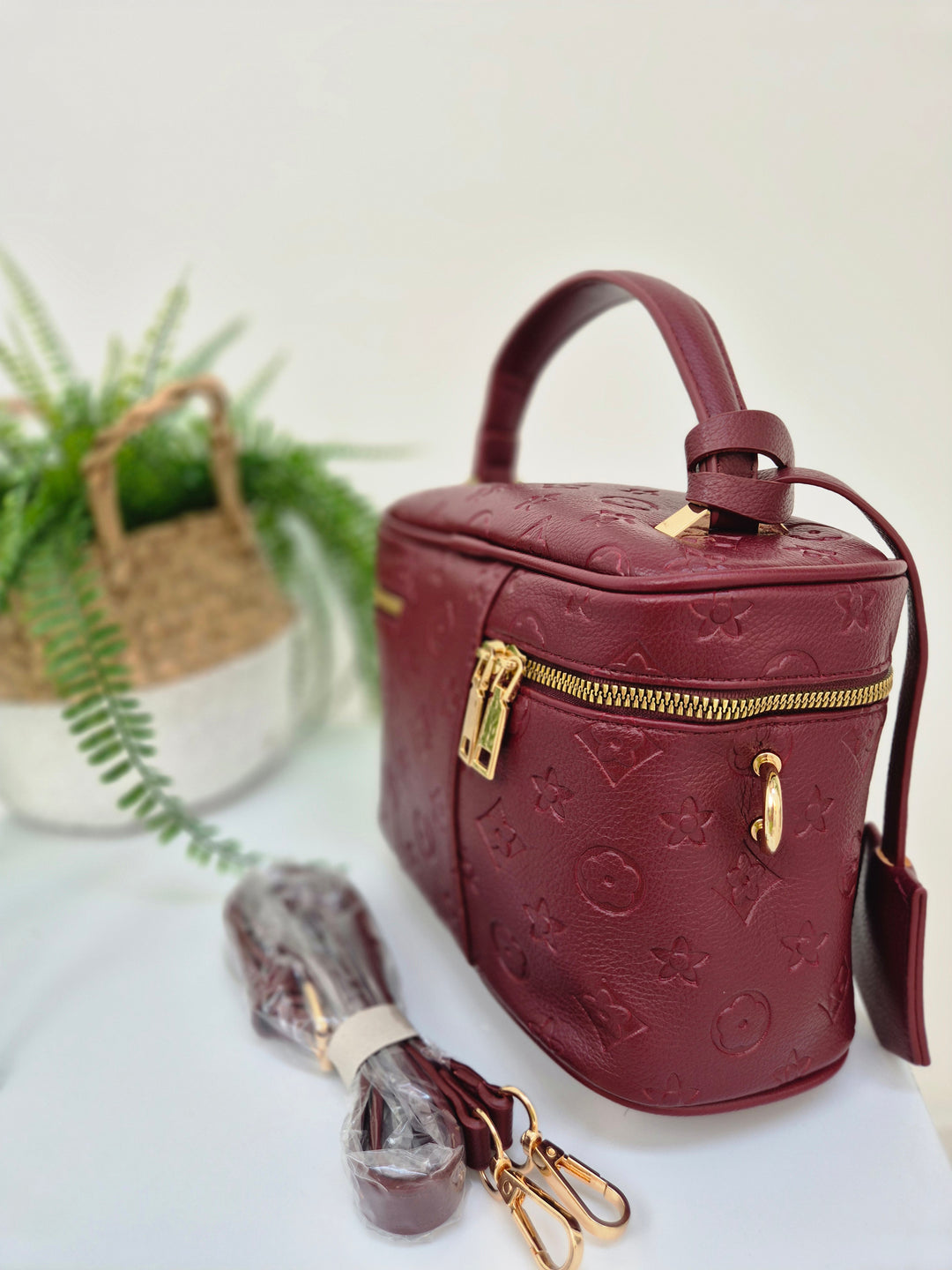 Louisa Bucket Bag - Wine