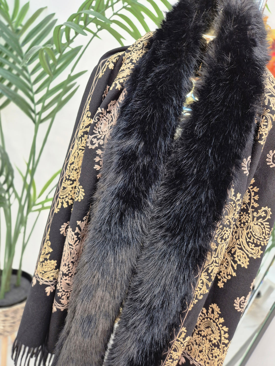 Oslo Faux Fur Shawl/Wrap - Black/Gold (Oversized)