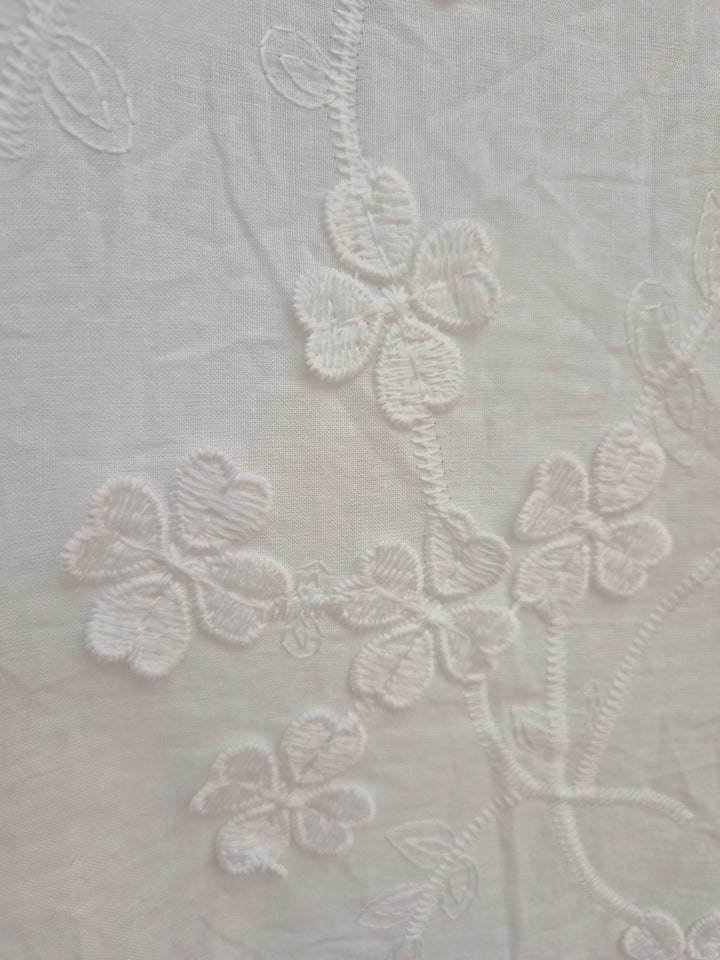 Blanco 3D Flower Top - (One Size, fits from Size 12/14 up to Size 16/18) - White