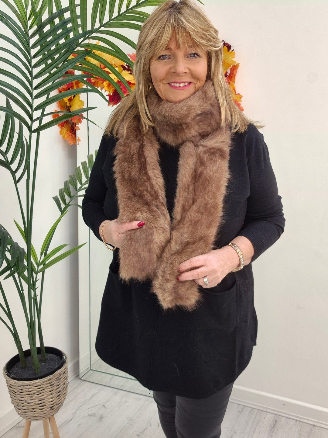 Oslo Faux Fur Long Scarf - Milk Chocolate