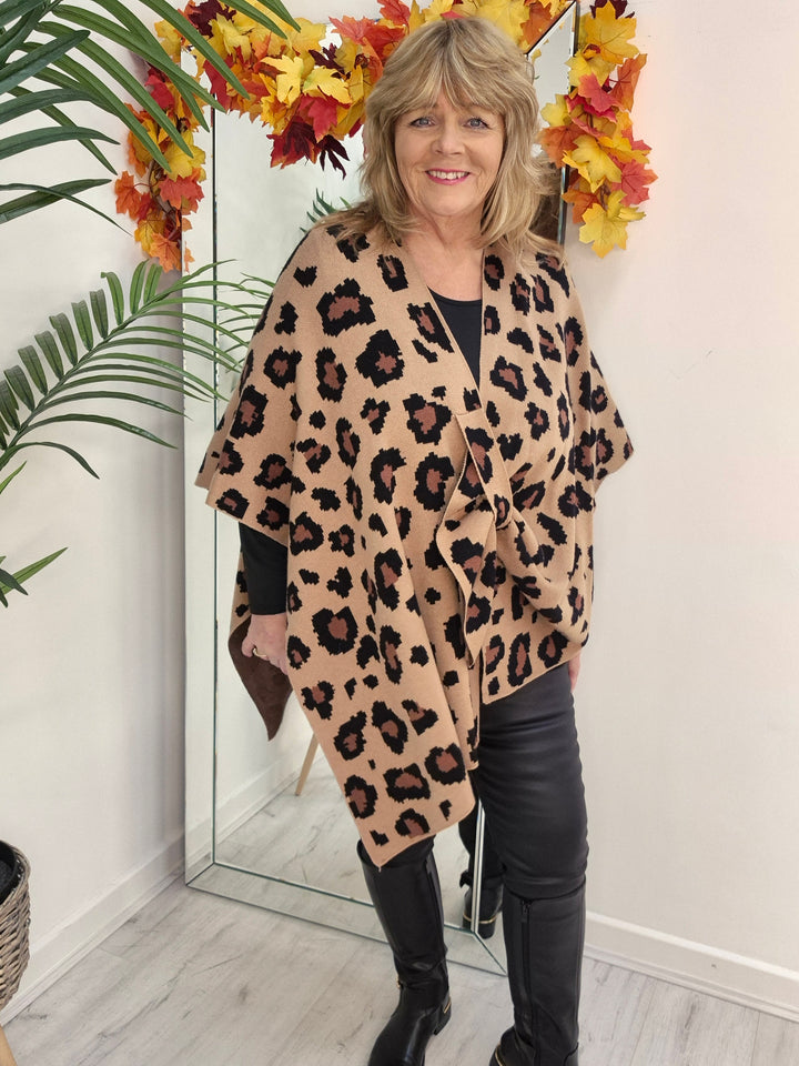 Leopard Super Soft Poncho/Wrap - Tan (One Size/Curvy Size from 12 up to Size 20)
