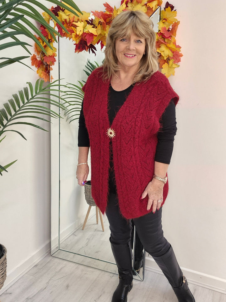 Vermont Super Soft & Fluffy Waistcoat (Oversized, fits from Size 16 up to Size 20/22) - Pillar Box Red