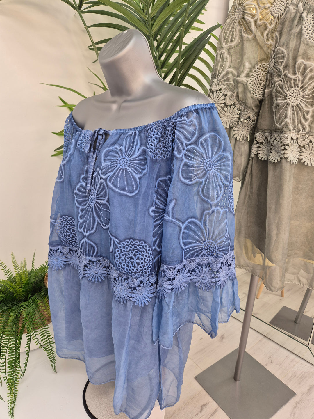 Florence Lace Top - (choose your Colour)