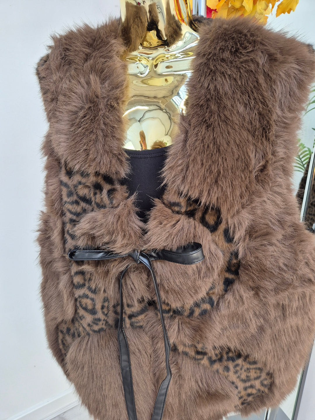 Oslo Faux Fur Gilet - Chocolate Leopard (One Size/Curvy - fits from Size 12/14 up to Size 18)