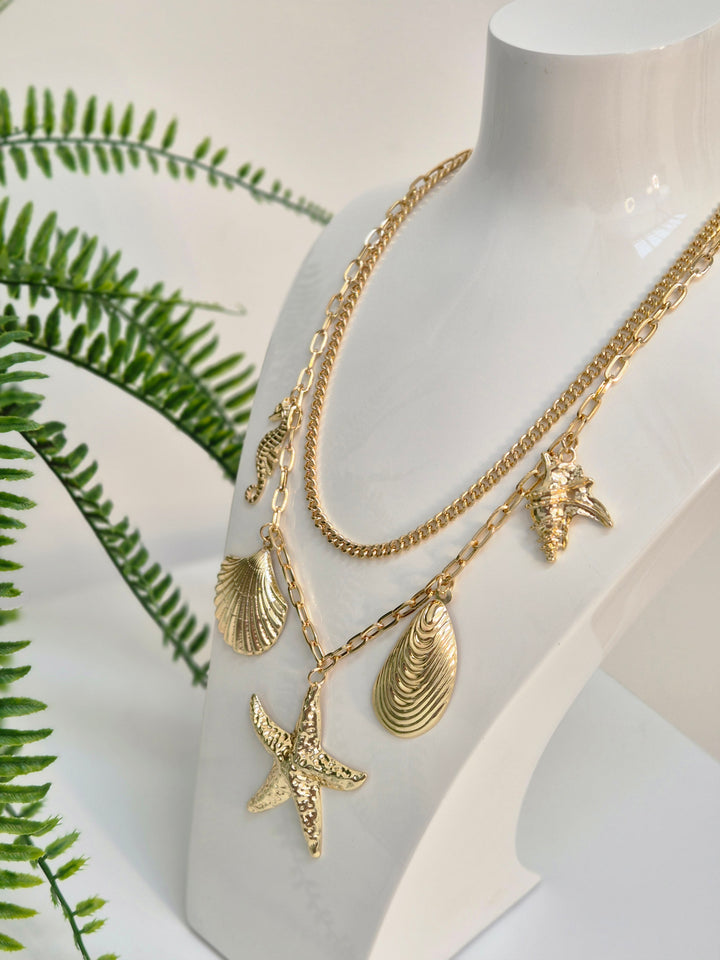 Starfish Beach Vibes Necklace (Gold Tone)