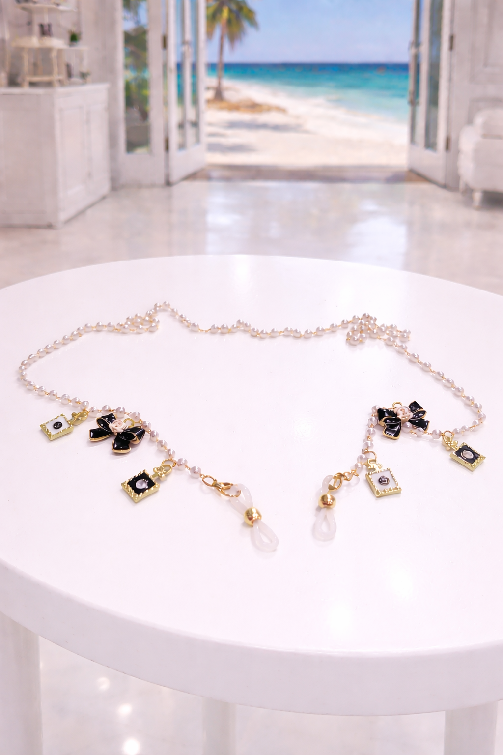 Pearl & Charms Sunglasses/Glasses Chain - Coco