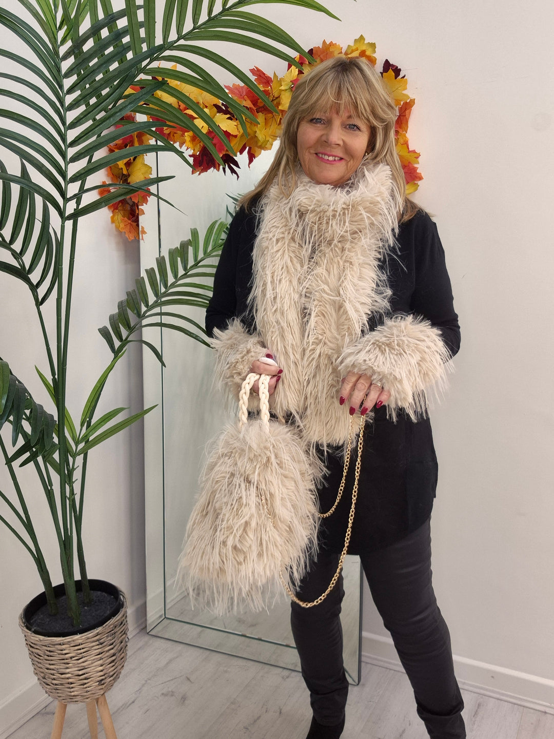 Oslo Faux Fur Shaggy Long Scarf - Cream