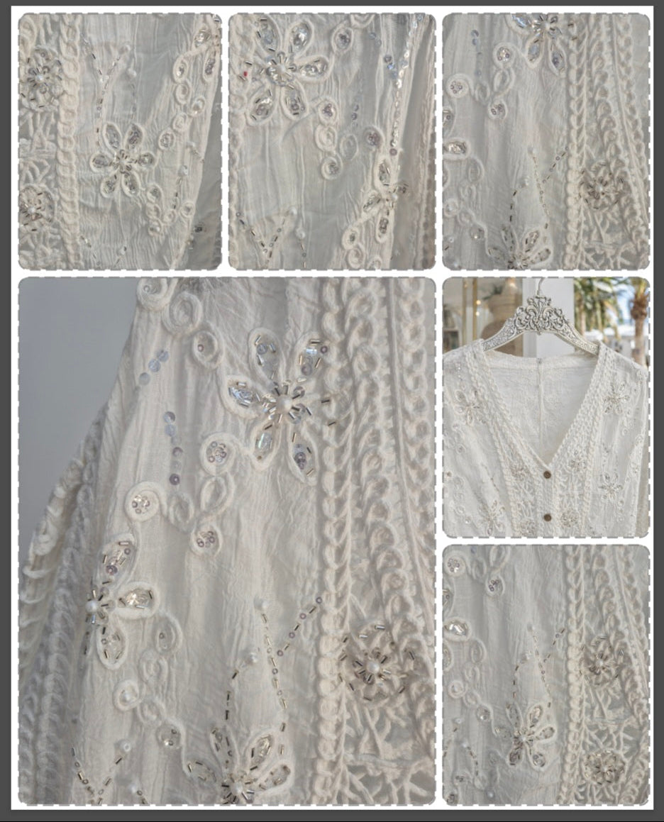 Es Cana Sparkly Embroidered Cardigan (One Size/Curvy - fits from Size 12 up to Size 18) - White