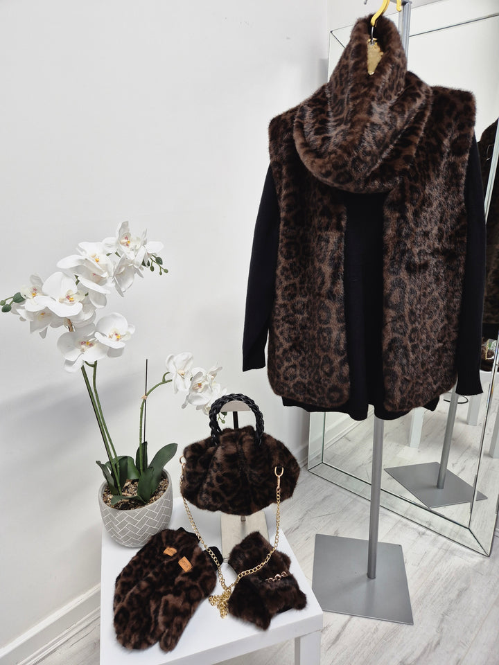 Oslo Leopard Faux Fur Gilet - Chocolate Leopard (One Size - fits from Size 10/12 up to Size 16)
