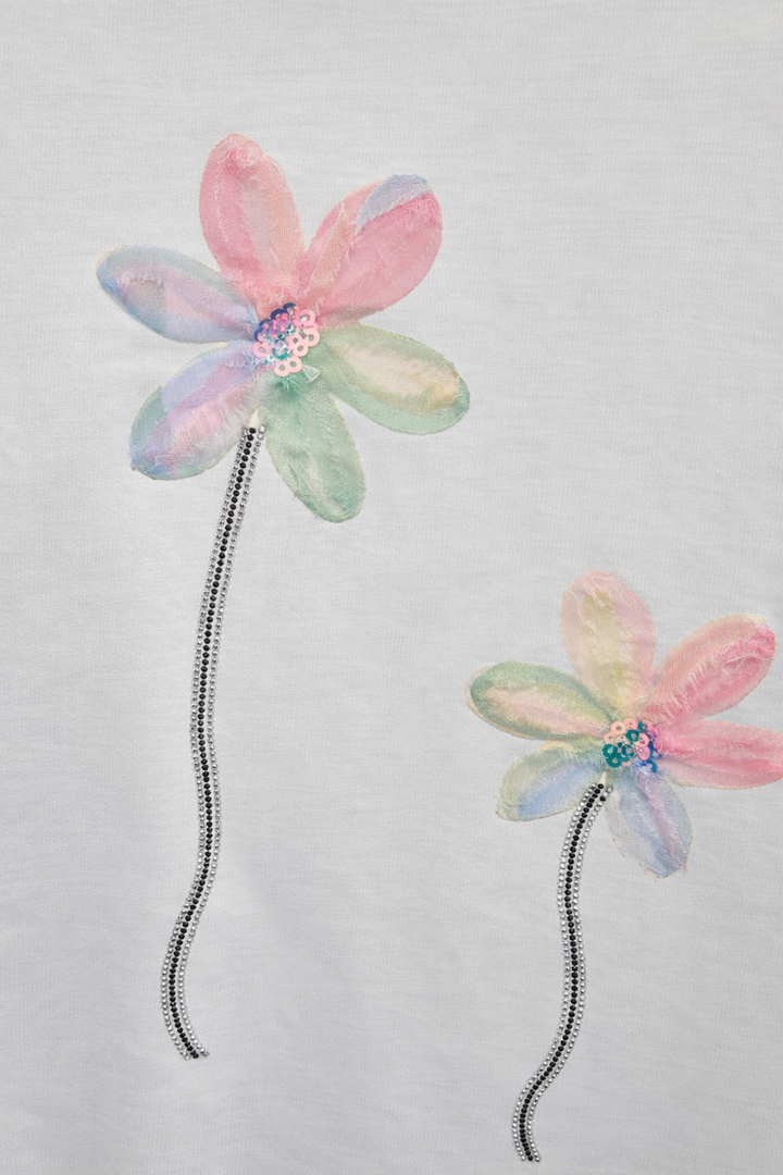 Daisy Crystal Tee Shirt  - White (One Size/Curvy, fits Size 12/14 to 16/18)