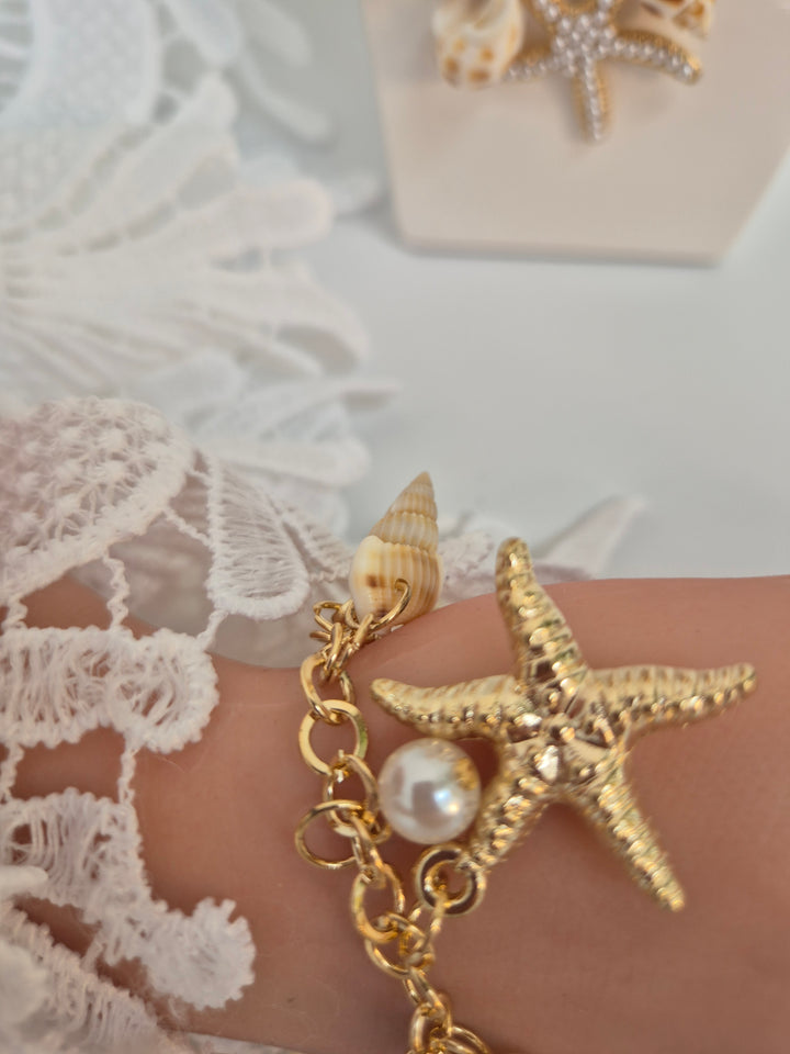 Starfish & Shells Bracelet - Gold Tone
